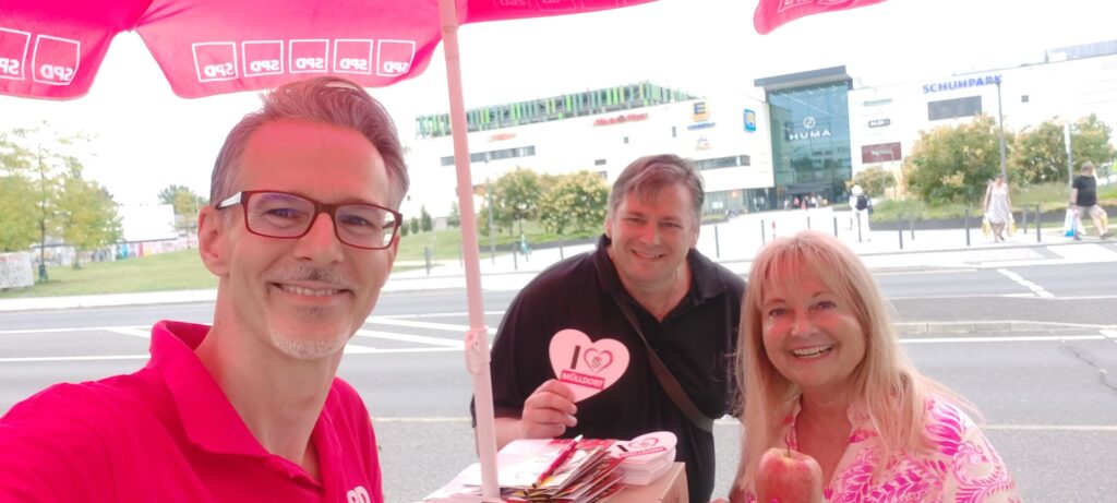 Björn Quast, Patrick Stephenson und Heike Borowski (von links)